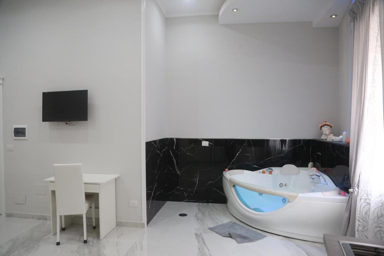Opera Home Napoli Buitenkant foto