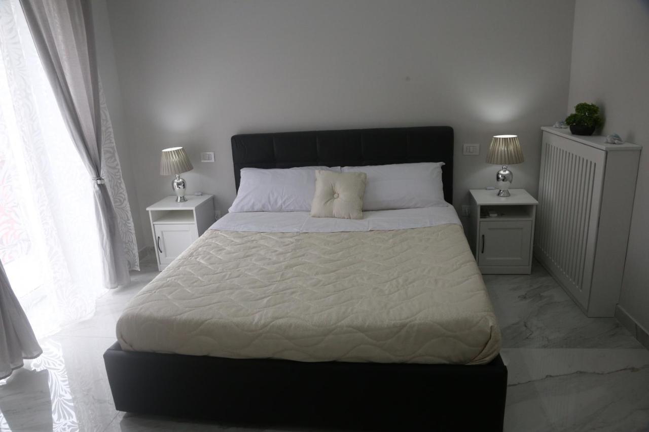 Opera Home Napoli Buitenkant foto